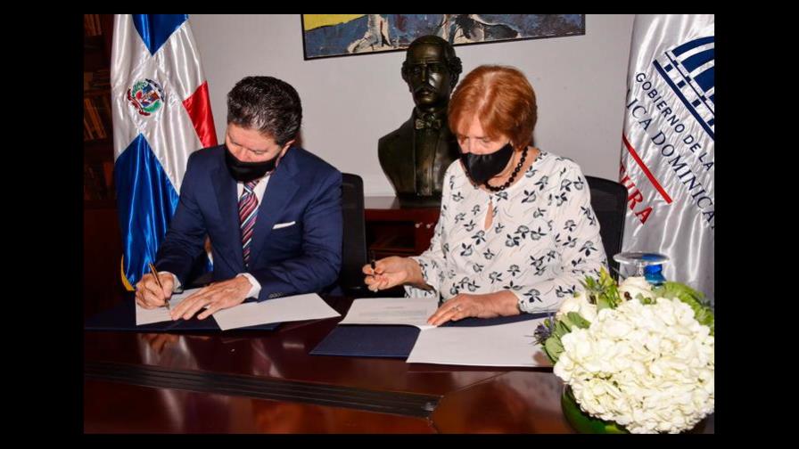 Cultura y ADG firman convenio para impulsar la gastronomía a nivel internacional Cultura y ADG firman convenio para impulsar la gastronomía a nivel internacional