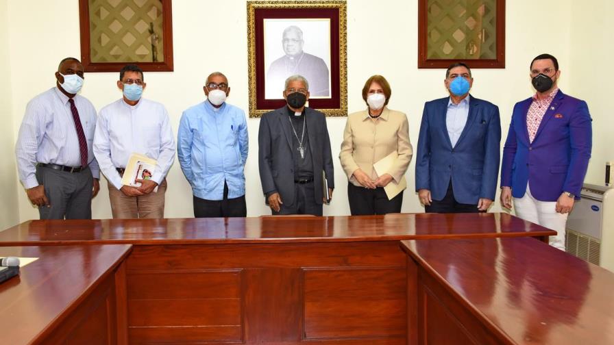 Cultura y Arquidiócesis de Santo Domingo ejecutarán acciones a favor del patrimonio cultural Cultura y Arquidiócesis de Santo Domingo ejecutarán acciones a favor del patrimonio cultural