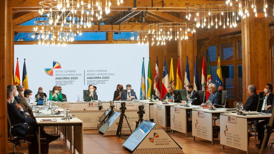 Jefes de Estado de Iberoamérica emiten voz de alarma por criminalidad transnacional y corrupción