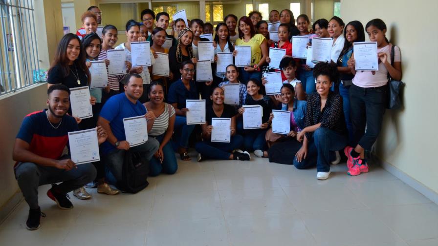 Culmina curso de Actualización ortográfica en la UASD Culmina curso de Actualización ortográfica en la UASD