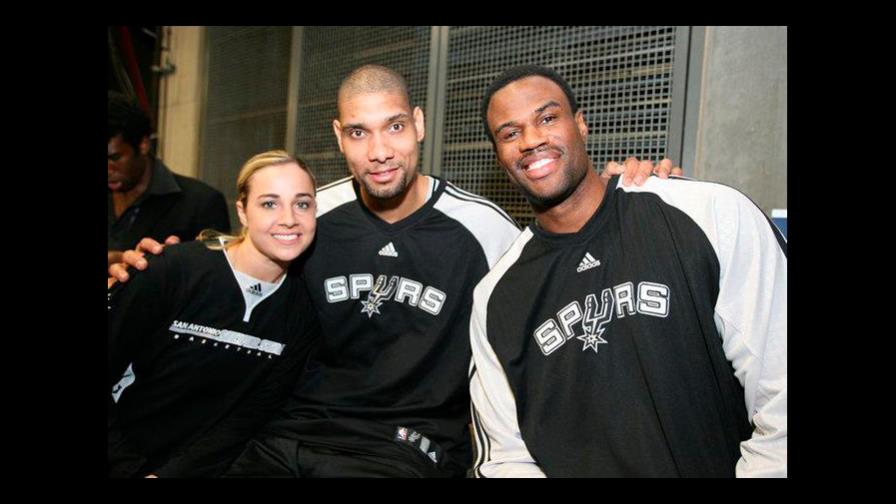 Quién es Becky Hammon, la primera mujer en dirigir un juego en la NBA