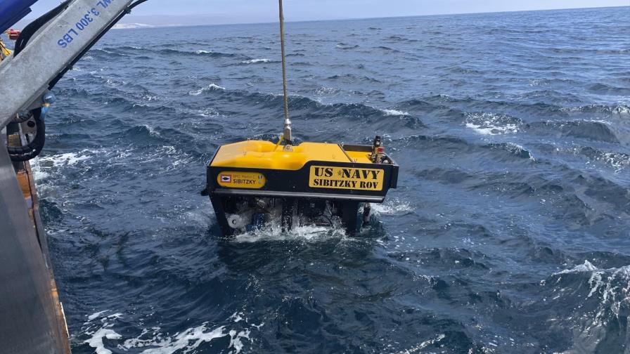 Marina localiza vehículo anfibio hundido frente a California