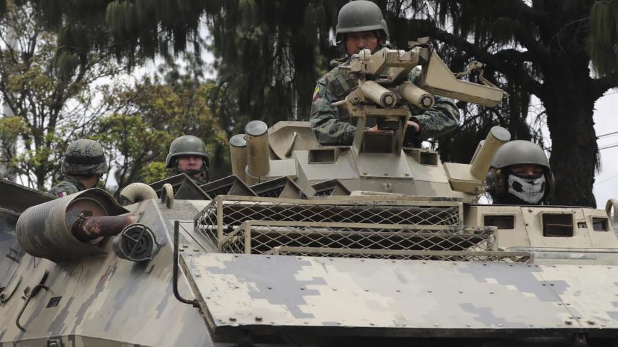 Ecuador: Canciller culpa de disturbios a fuerzas externas