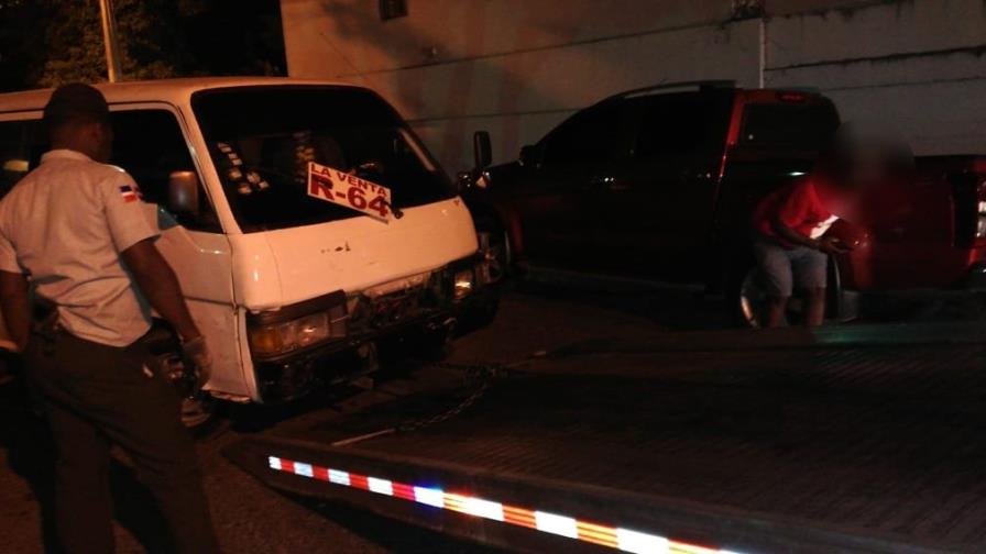 Apresan chofer de guagua que provocó heridas a mujer por manejo temerario Apresan chofer de guagua que provocó heridas a mujer por manejo temerario