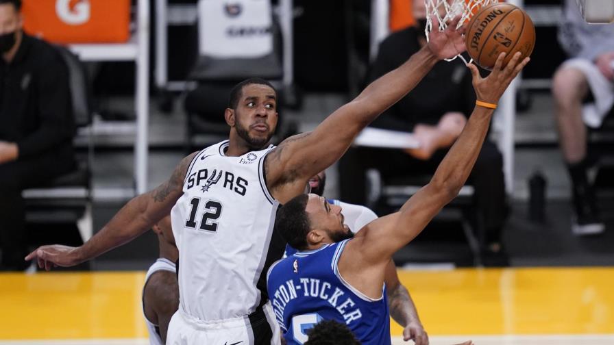 Spurs interrumpen seguidilla de 4 victorias de Lakers