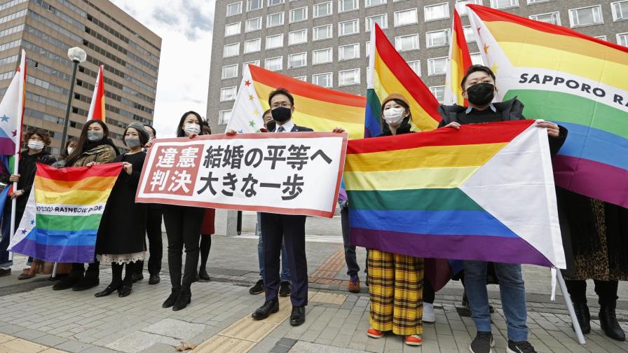 Corte de Japón ve inconstitucional el veto a uniones gays