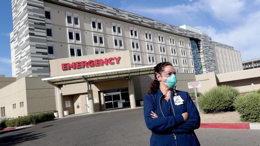 Arizona aumenta capacidad en hospitales ante alza de casos