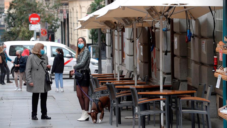 Temiendo repunte de contagios, España quiere limitar los viajes en Semana Santa