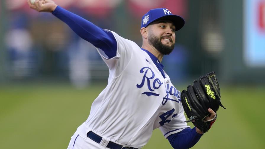 Reales evitan colapso y vencen 7-5 a Azulejos