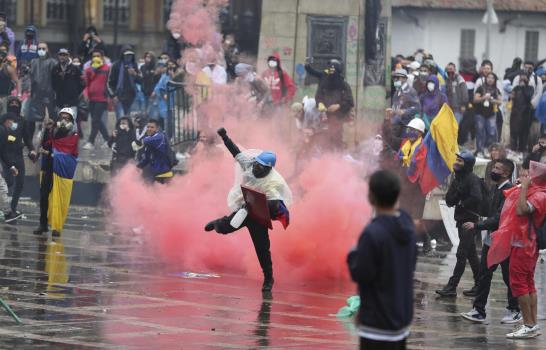 AP EXPLICA: ¿Por qué protestan los colombianos?