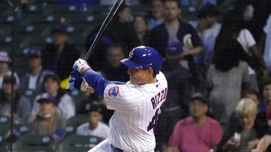 Cachorros vencen a Filis y frenan racha de 11 derrotas