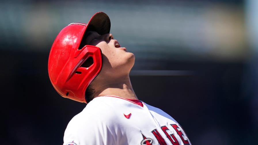 Atléticos vencen a Angelinos  3-2 y siguen en la pelea