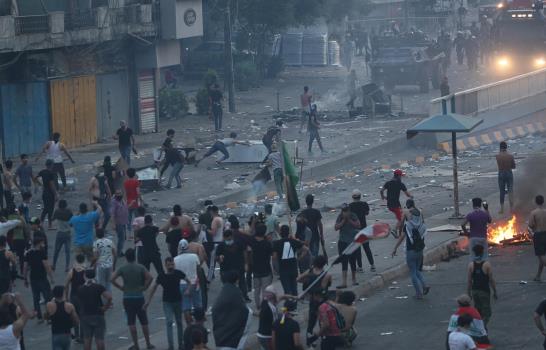Irak: Mueren 33 en nuevas protestas, pese a toque de queda
