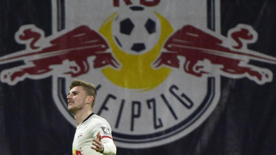 En debut, Haaland marca triplete y ayuda a ganar a Dortmund En debut, Haaland marca triplete y ayuda a ganar a Dortmund