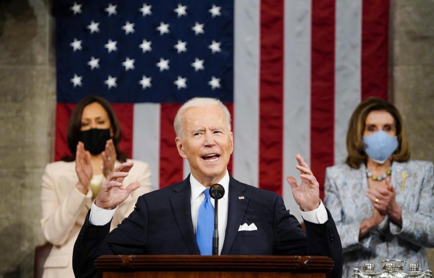 EEUU se levanta de nuevo, afirma Biden ante el Congreso