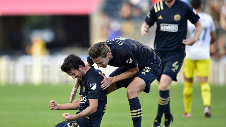 Grandsir y Bond ayudan al Galaxy a empatar 1-1 con LAFC