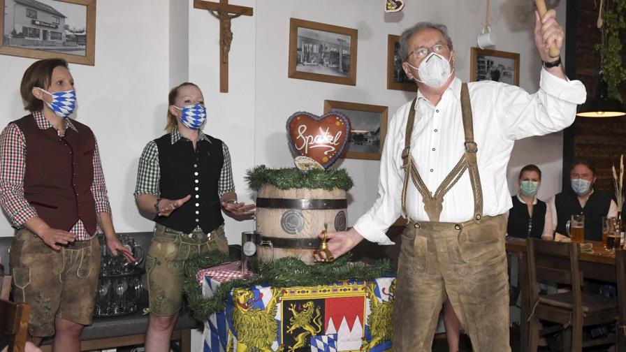Por coronavirus, los bávaros inician un Oktoberfest moderado
