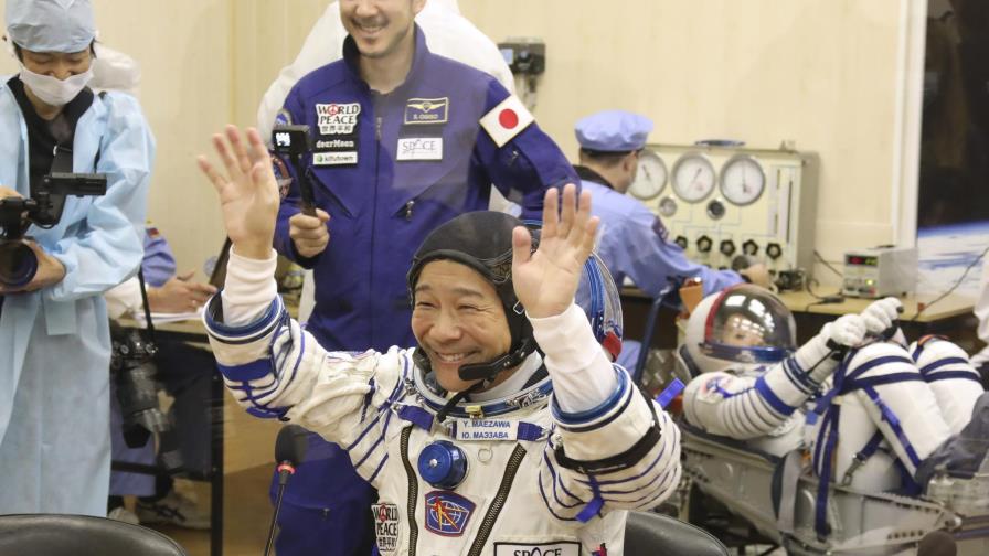 Un magnate japonés despega hacia la Estación Espacial