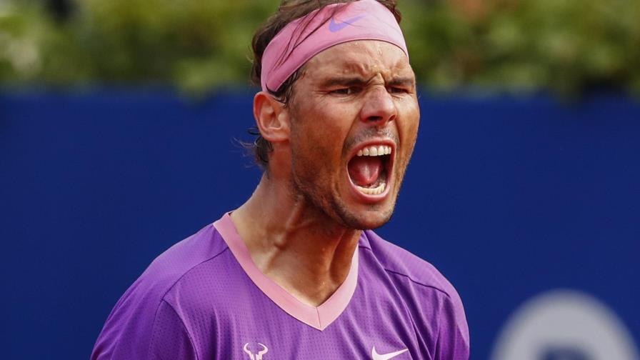 Nadal doma a Nishikori tras 3 sets en Barcelona