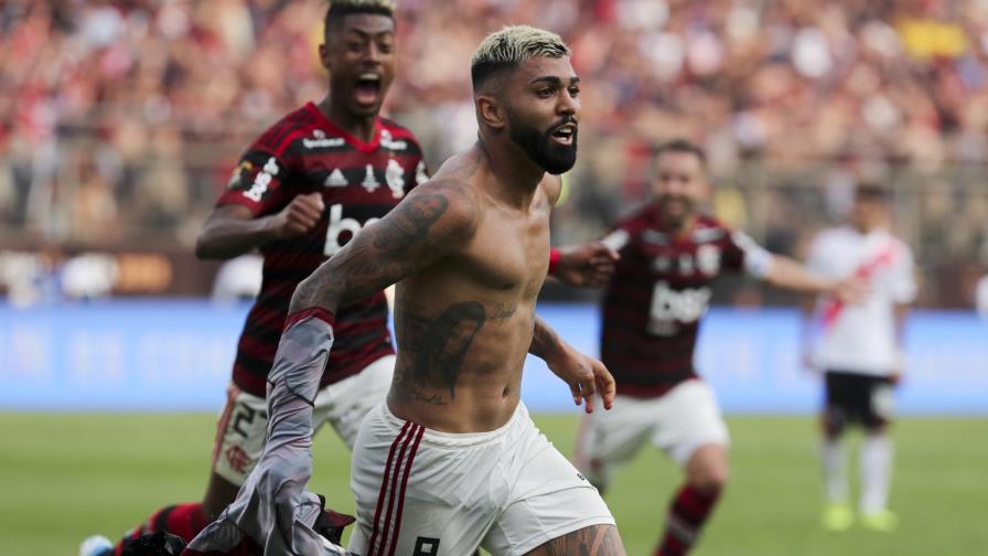 Flamengo remonta a River en la agonía y alza la Libertadores