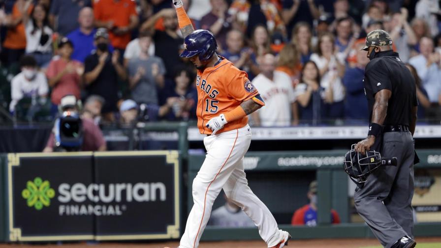 Maldonado contribuye con jonrón a triunfo de Astros