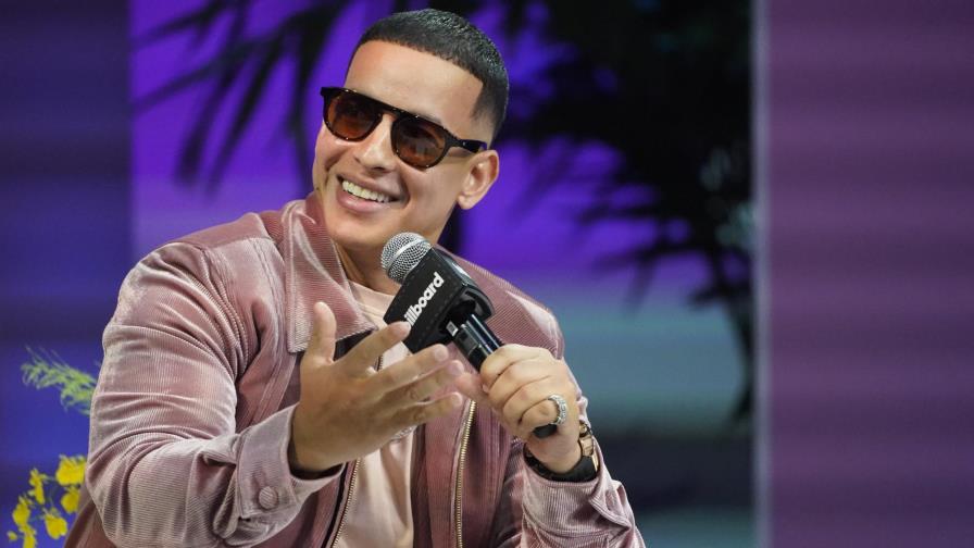 Daddy Yankee adquiere equipo Cangrejeros de Santurce