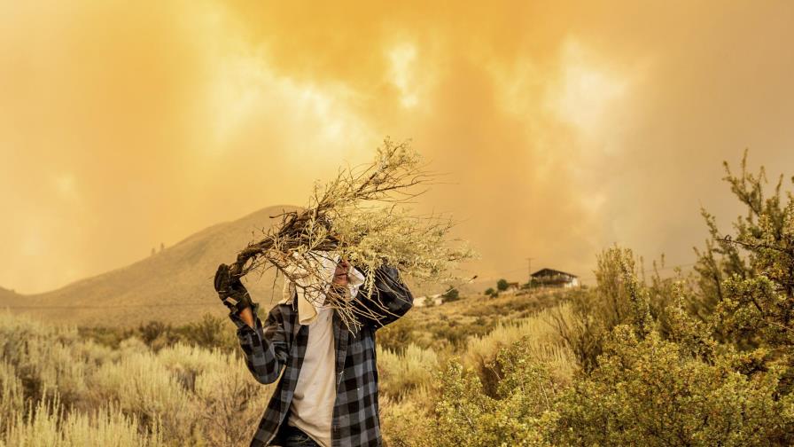 Ola de calor dificulta combate de incendios en California
