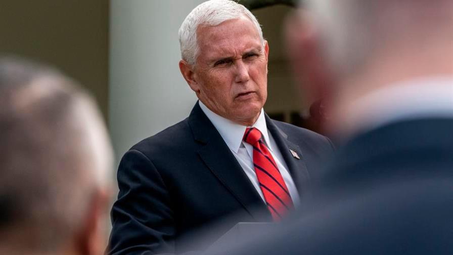 El vicepresidente de EEUU Mike Pence da negativo de COVID-19
