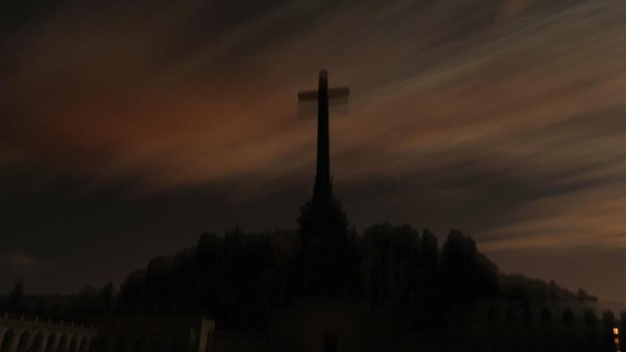 AP Explica: ¿Quién era Franco y por qué se le exhuma?