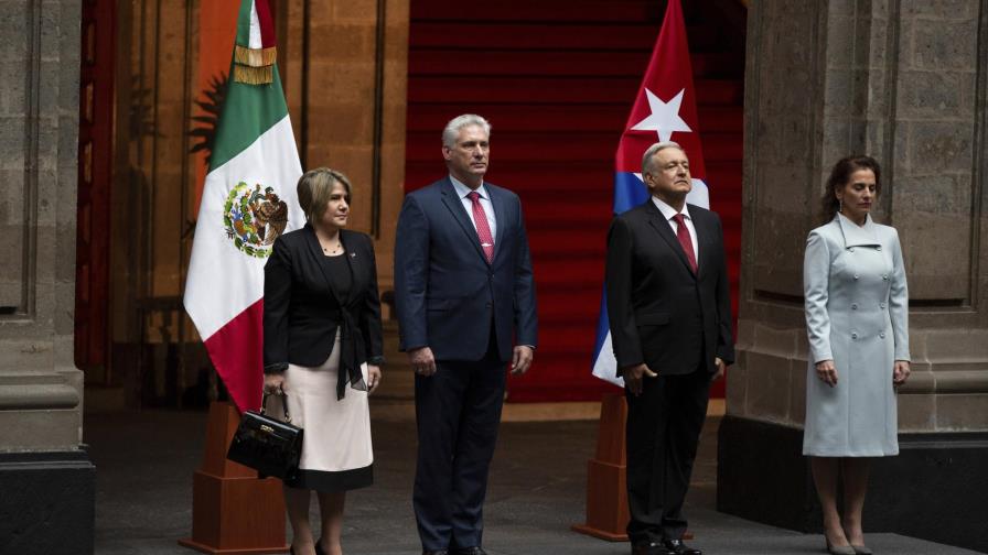 Presidente de México recibe a su homólogo cubano