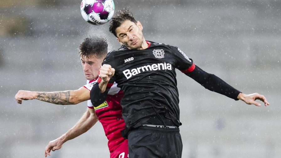 Alario vuelve a anotar, Leverkusen vence 4-2 a Friburgo