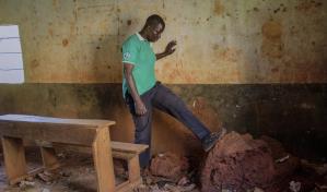 Ni&ntilde;os de Uganda pierden esperanza ante el cierre de escuelas