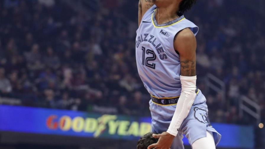 Cavaliers ganan 114-107 a Grizzlies; Triple crucial de Love