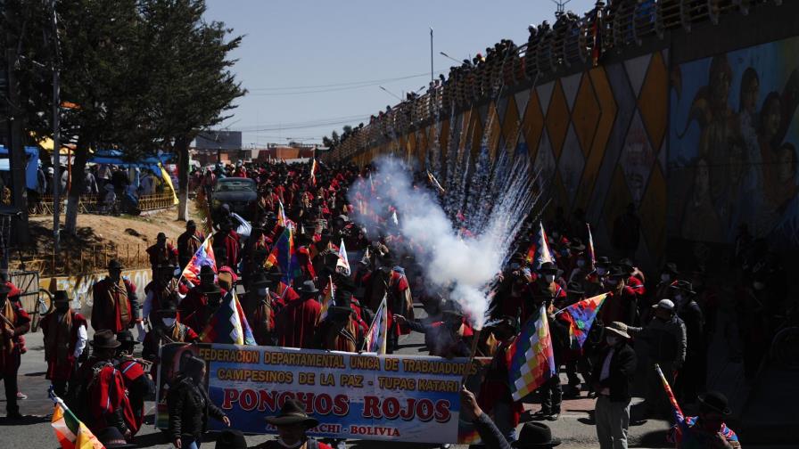 Bolivia: Sindicatos elevan presión sobre Áñez con protestas