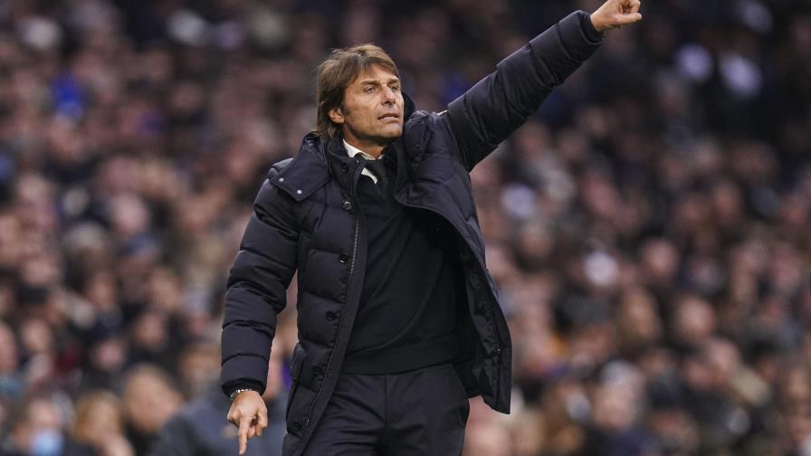 Brote de COVID en Tottenham obliga a posponer partido