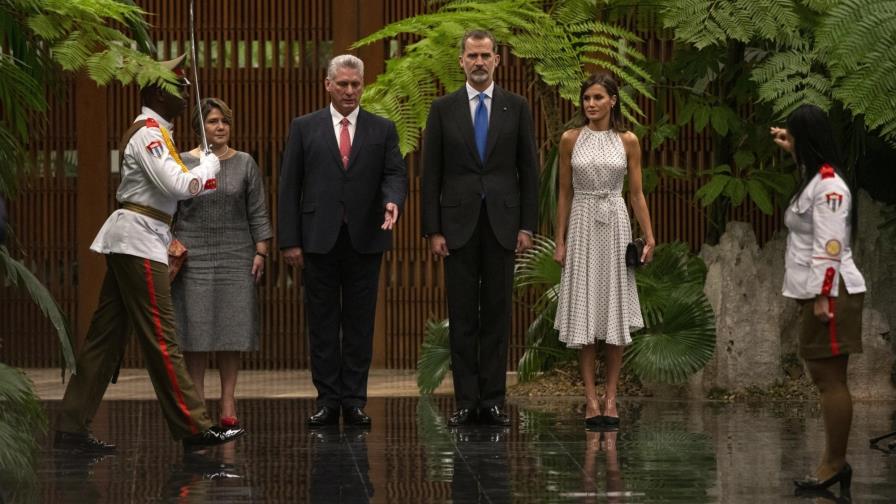 Comienza la visita oficial de los reyes de España a Cuba Comienza la visita oficial de los reyes de España a Cuba