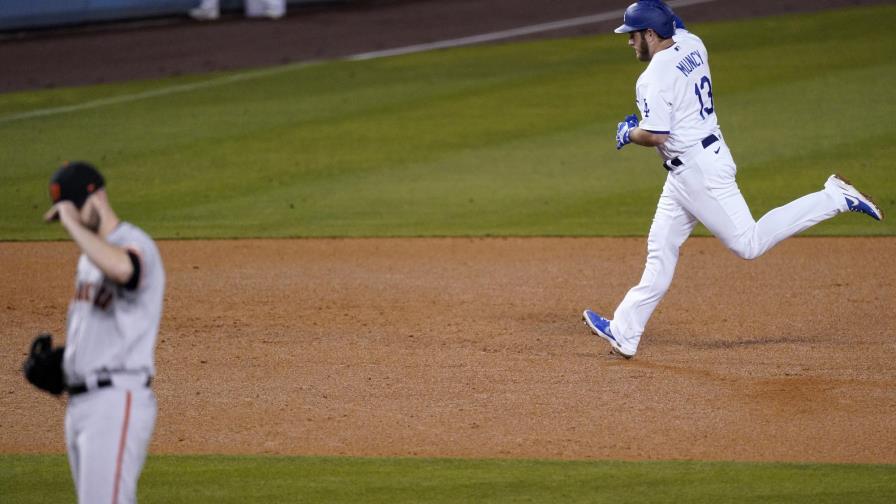 Dodgers superan a Gigantes, en duelo de vuelacercas