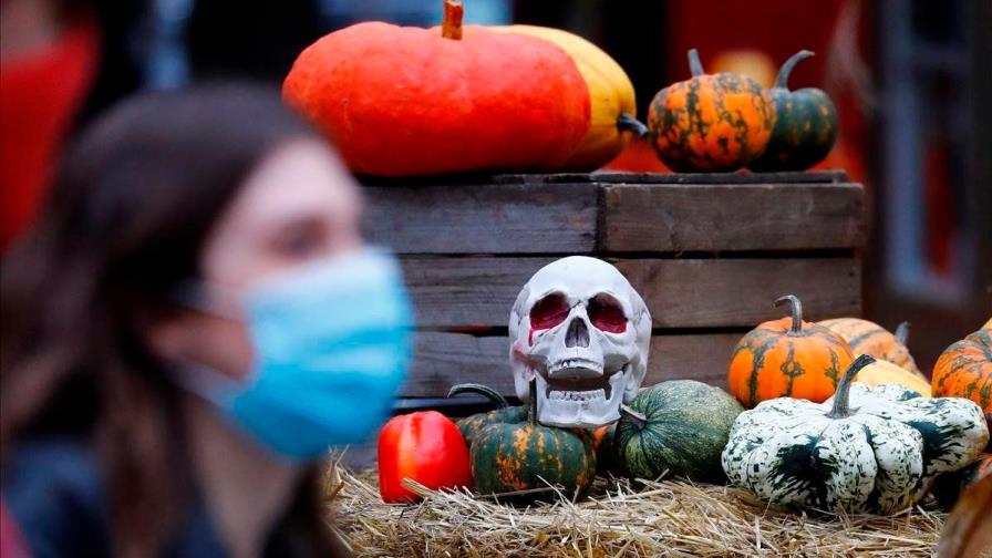Prohíben fiestas de Halloween en Perú, pero organizadores siguen adelante