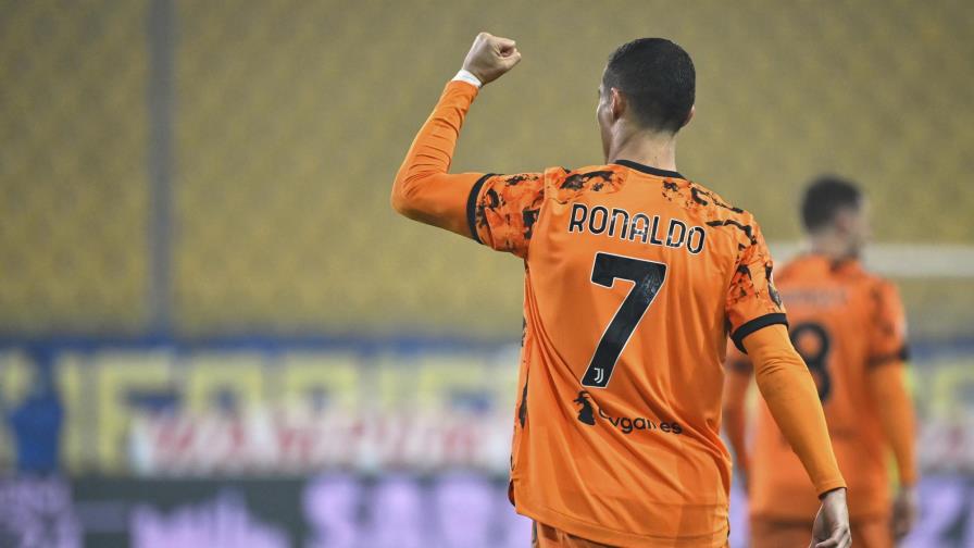 Ronaldo aporta dos goles al 4-0 de Juve sobre Parma