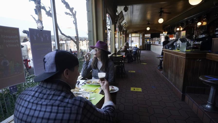 San Francisco requiere vacunación para restaurantes y bares