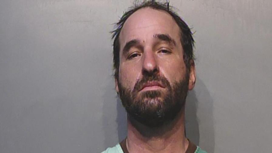 Vuelve a cárcel acusado de irrupción al Capitolio de Estados Unidos Vuelve a cárcel acusado de irrupción al Capitolio de Estados Unidos