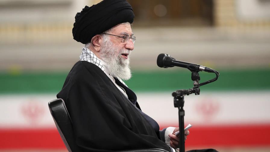 Irán lanza misil como prueba