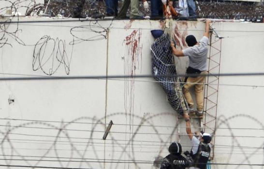 Ecuador: Presidente anuncia medidas ante crisis carcelaria