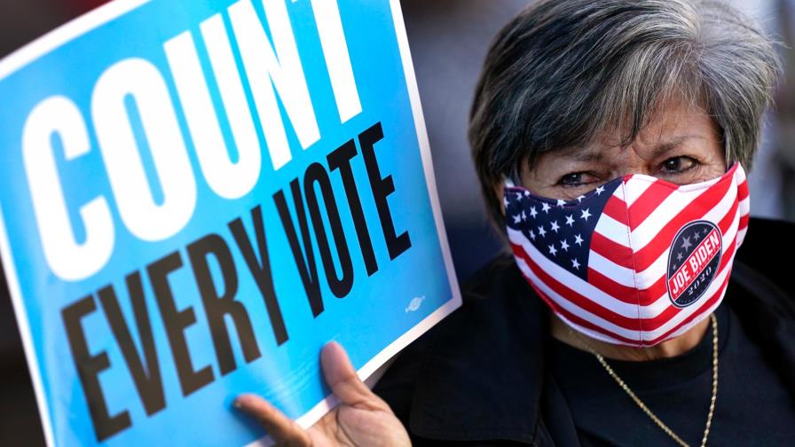 Juez de Texas rechaza invalidar miles de votos de Houston