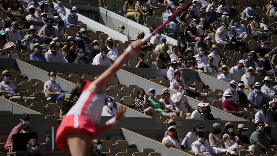 Pavlyuchenkova avanza a su 1ra final de Slam en París Pavlyuchenkova avanza a su 1ra final de Slam en París