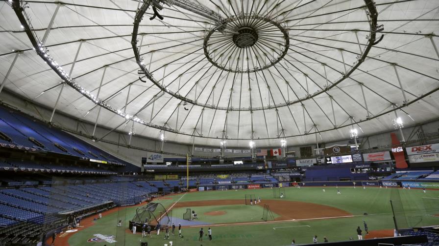 Rays informan a jugadores sobre aumento de casos de COVID-19