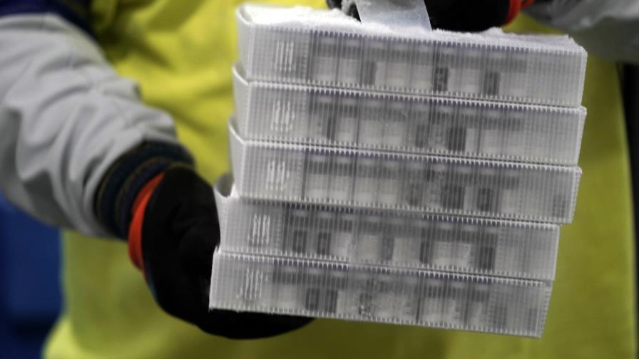 Científico denuncia presiones de Trump a FDA Científico denuncia presiones de Trump a FDA