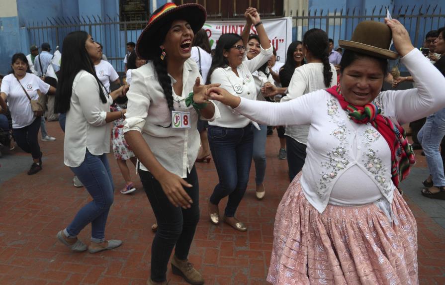 Perú: mujer transgénero se postula en comicios legislativos