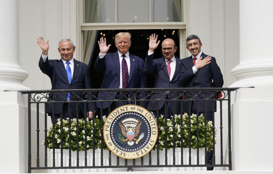 Trump atestigua acuerdos de reconocimiento árabe a Israel