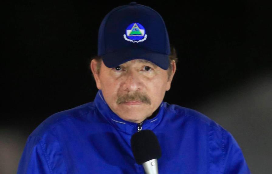 Con sus rivales presos, Daniel Ortega es reelegido con el 75 % de los votos